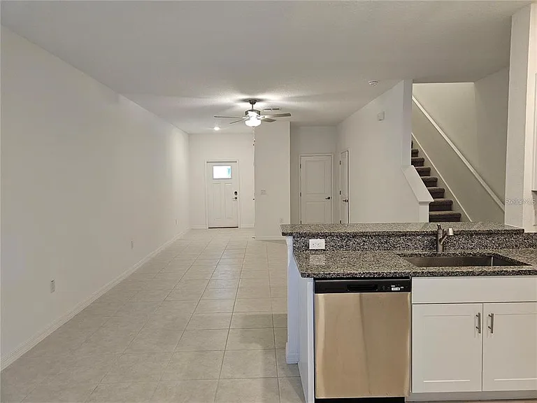 8309 Crescent Oaks Dr — Photo 8