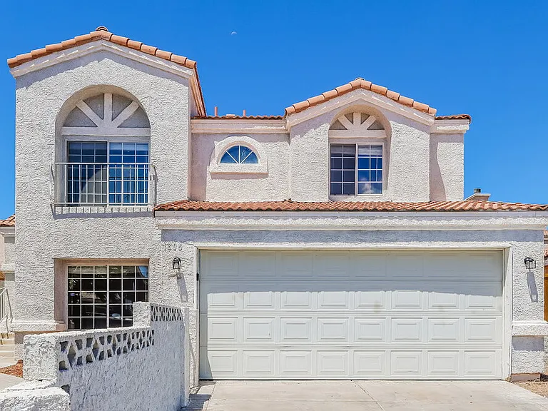 1605 Fig Palm Ct — Photo 1