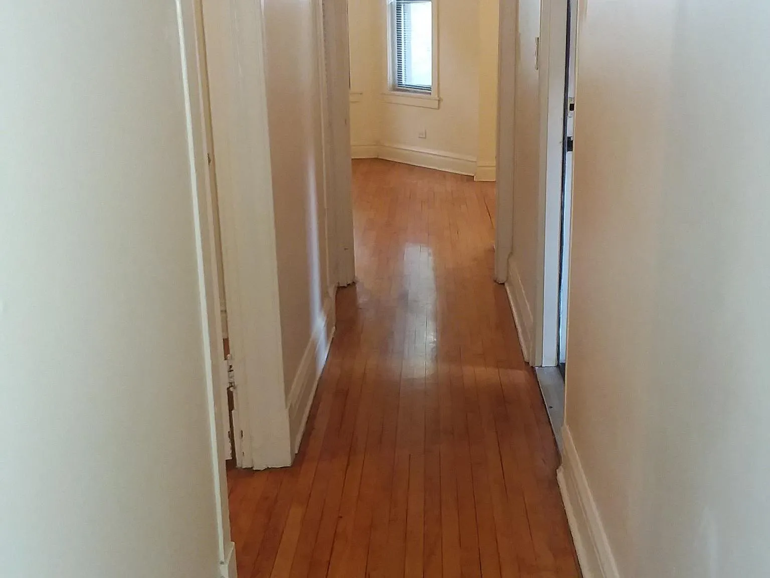 2 bed, 1200 sqft, $1,695 — Photo 3