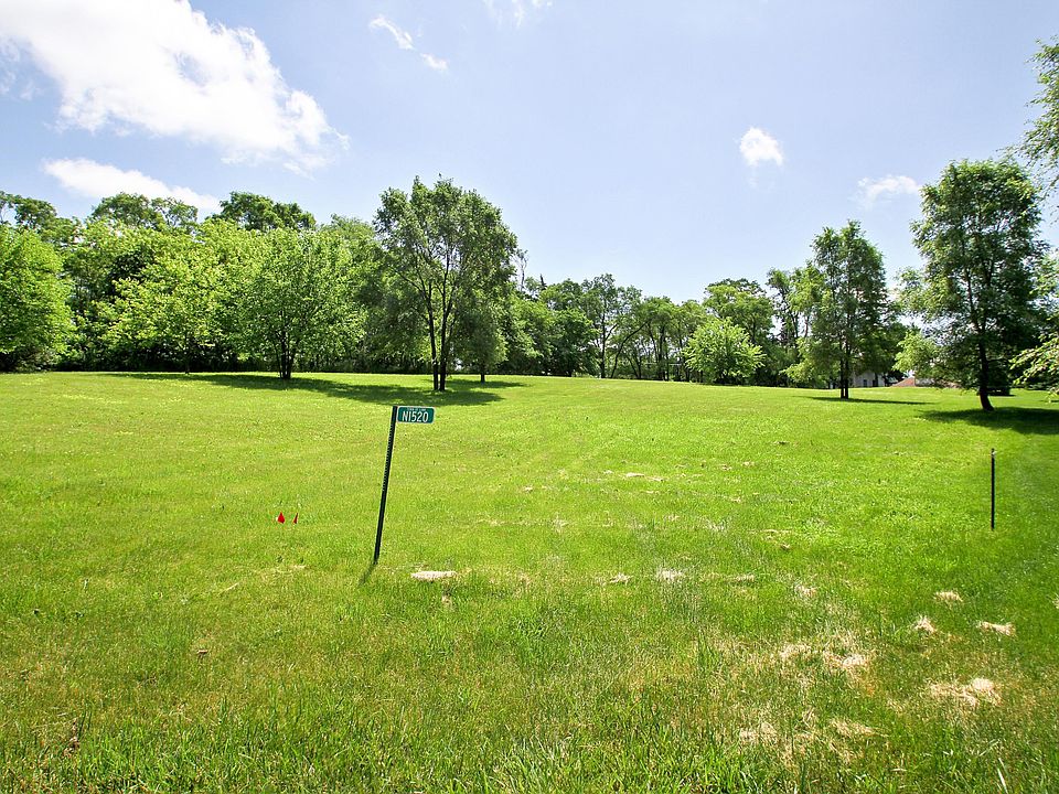 2nd image of N1520 Meadow Ridge Cir