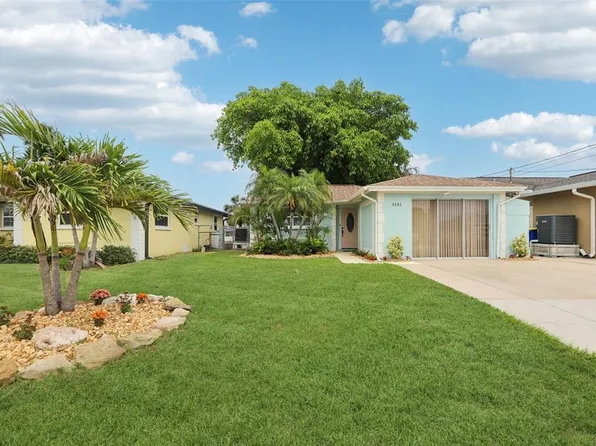 4942 Blue Heron Dr, New Port Richey, FL 34652