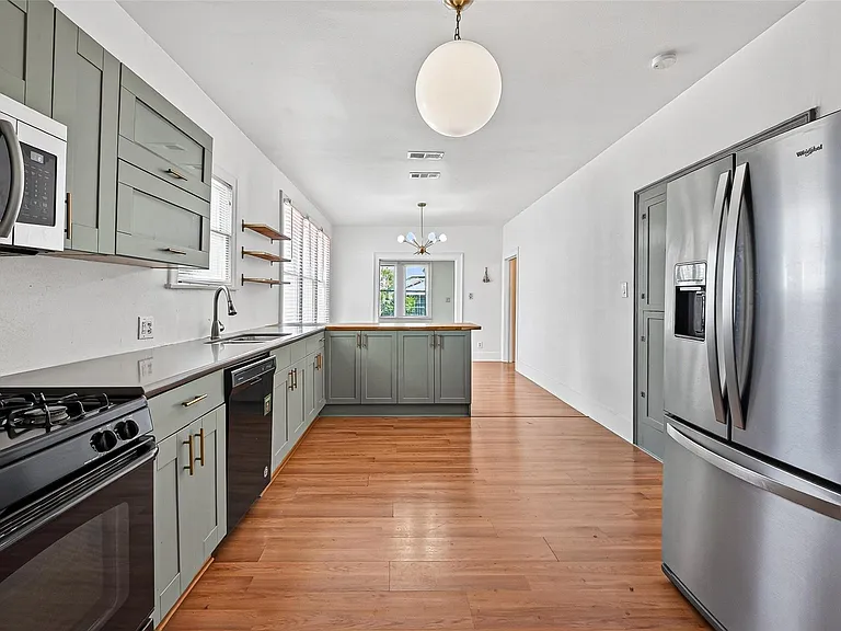 2519 Stevens St — Photo 24