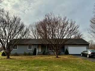 1398 Kensington Rd, Berlin, CT 06037