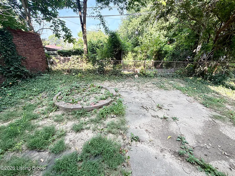 668 Lindell Ave #2 — Photo 9