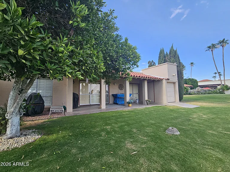 6851 E Golden Hills Way — Photo 33