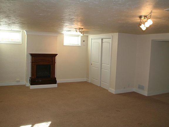 Living main room with fire place