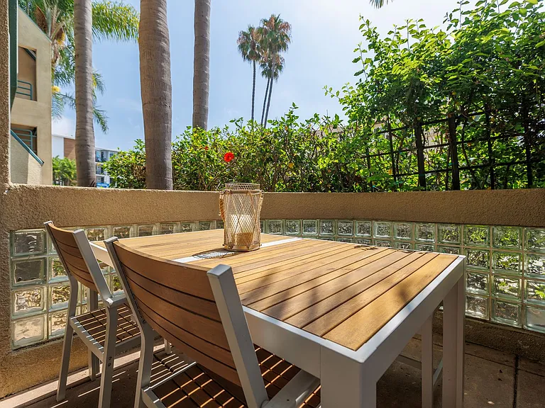 8132 Camino Del Sol #D — Photo 5