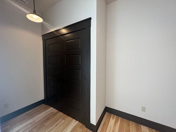 4th image of 116 W 3rd Ave Unit 201