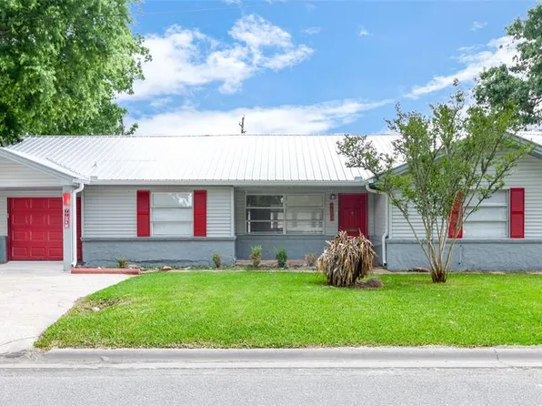 1104 Woods Dr, Liberty, TX 77575