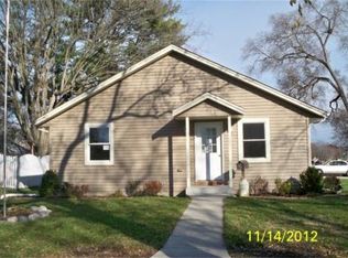 164 S Main St, Burlington, WI 53105
