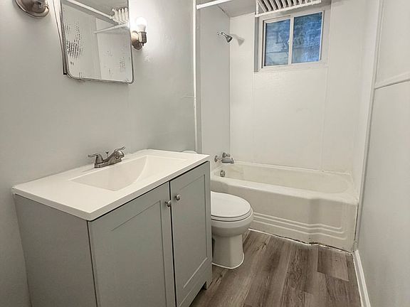 5th image of 5210 Montgomery Rd APT 9