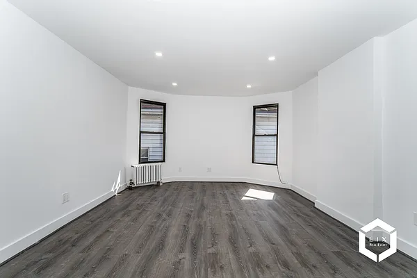 Rented by LIX Real Estate LLC | media 2