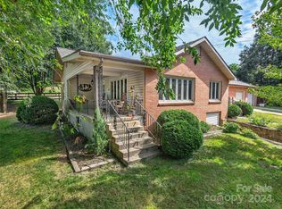 2356 Panther Creek Rd, Clyde, NC 28721