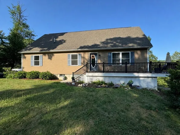 155 Elmer St, Pembroke, MA 02359