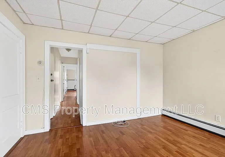 49 Welland Ave #2 — Photo 10