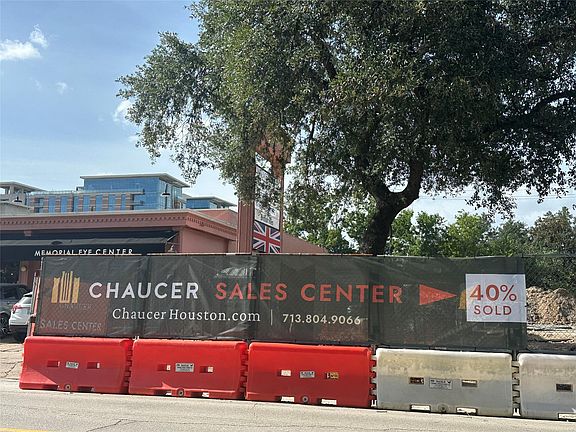 2nd image of 2360 Rice Blvd #603