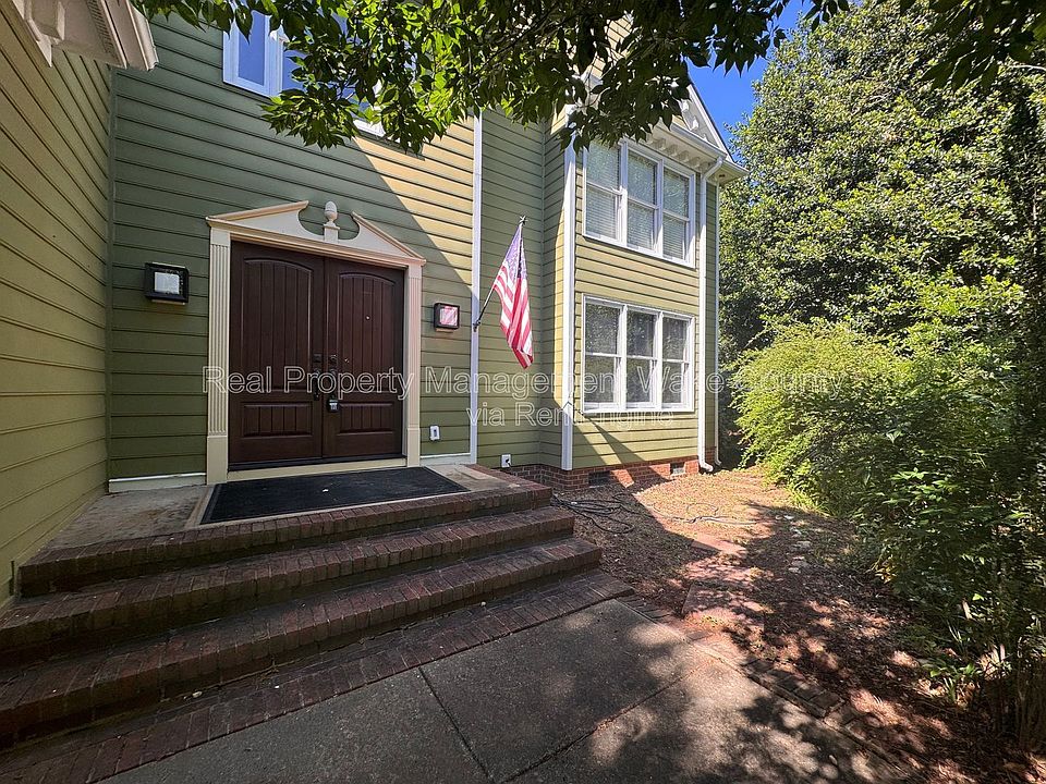 1st image of 102 Powder Mill Ct