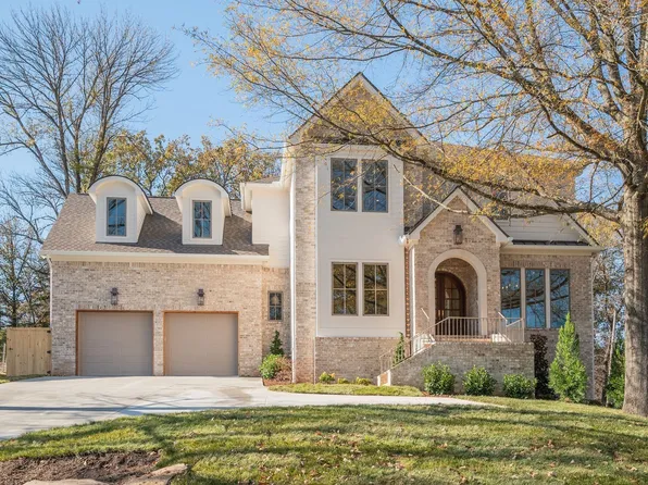 811 Neartop Dr, Nashville, TN 37205