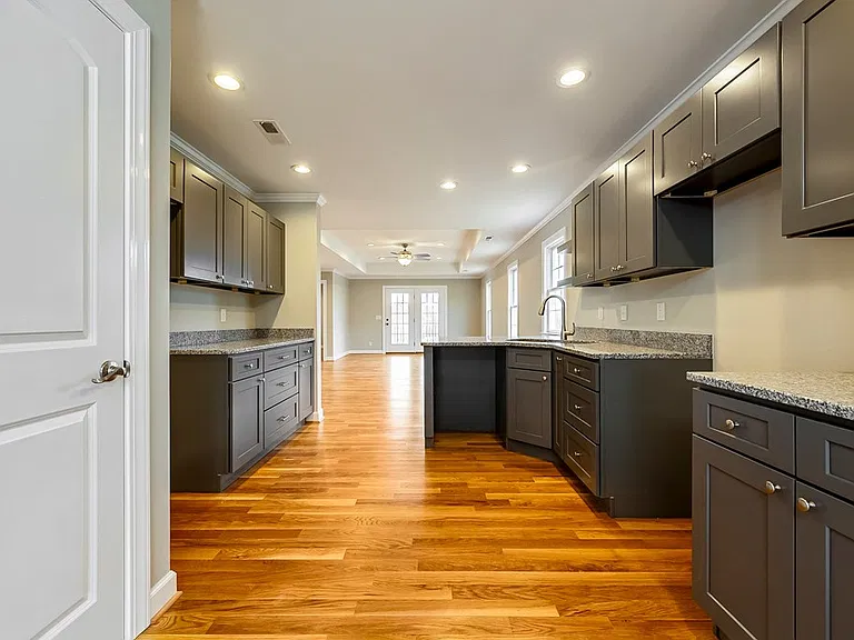 235 College Park Dr — Photo 8