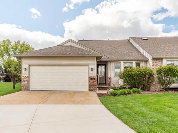 430 Cottonwood Ln Unit 6, Saline, MI 48176