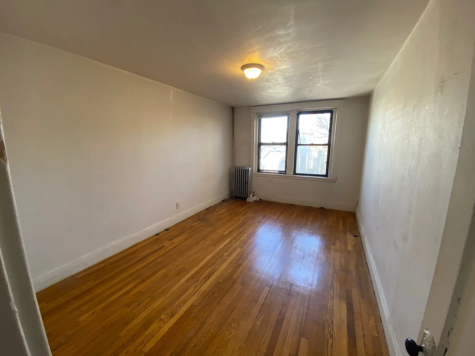 335-A Harvard St — Photo 1