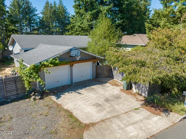 567 NE 20th Pl, Newport, OR 97365