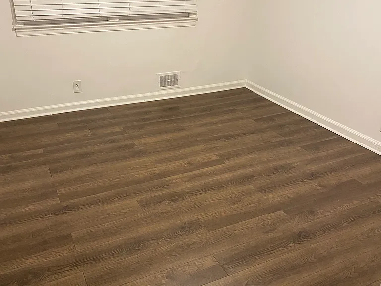 530 Blake Ave SE — Photo 8