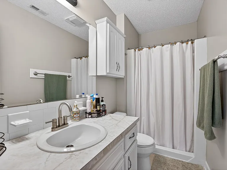 640 Summerest Ct — Photo 18