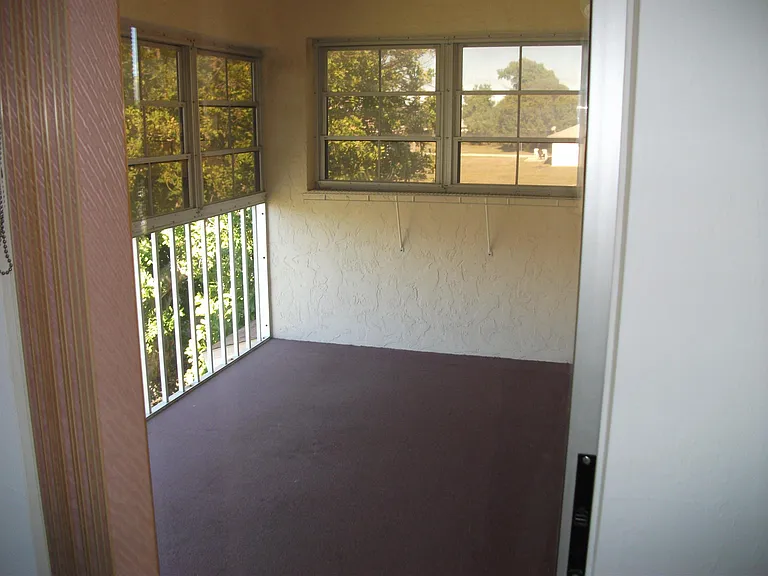 4616 Skyline Blvd — Photo 7