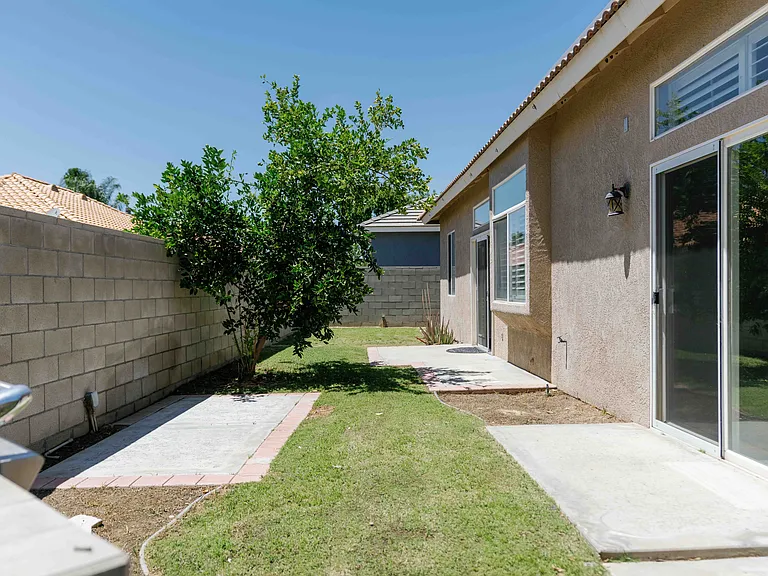 10929 Delusion Dr — Photo 6