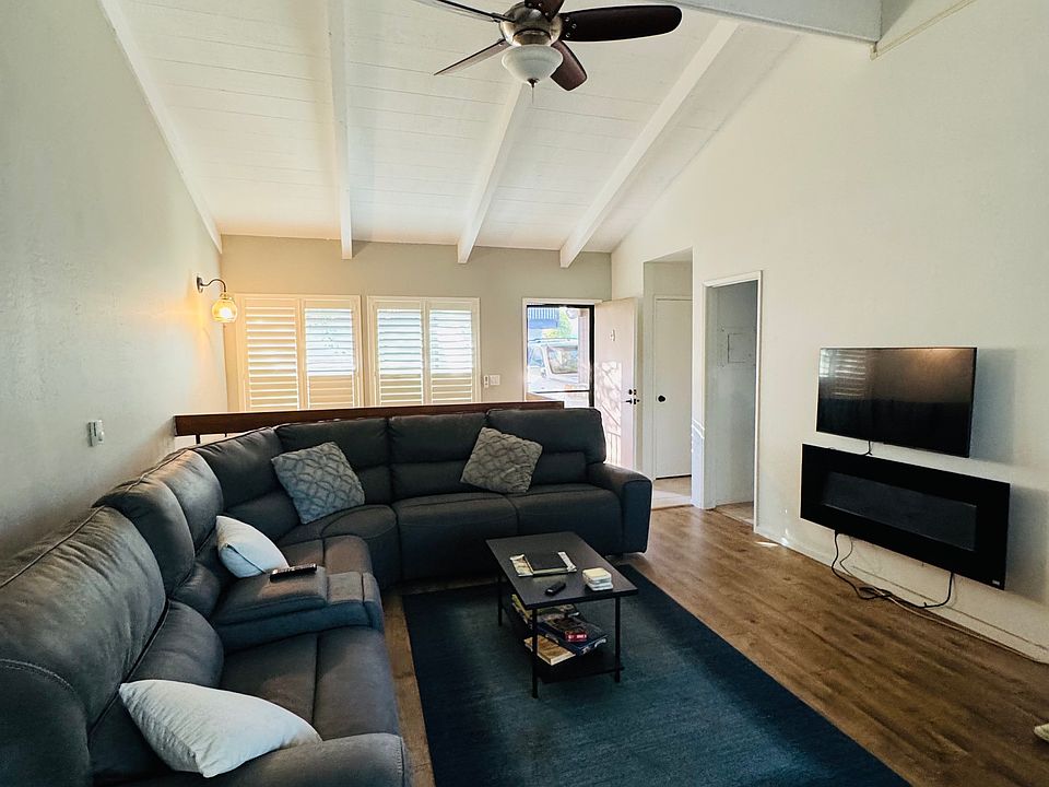 1st image of 946 Miramonte Dr APT 4