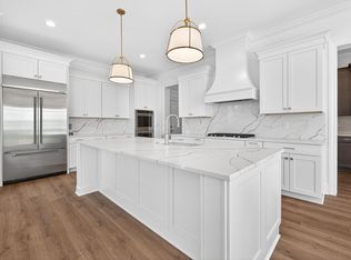 3299 Briarwood Ln, Lewis Center, OH 43035
