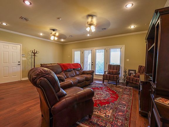 5th image of 7164 Texas Dr