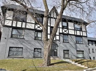 34 Heydon Park Rd #19, Toronto, ON M6J 2C8