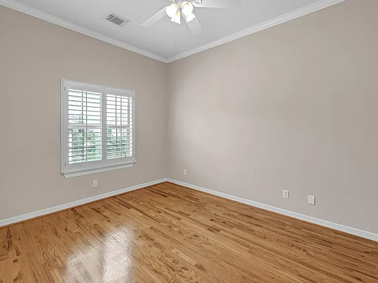 1204 Cohn St — Photo 24