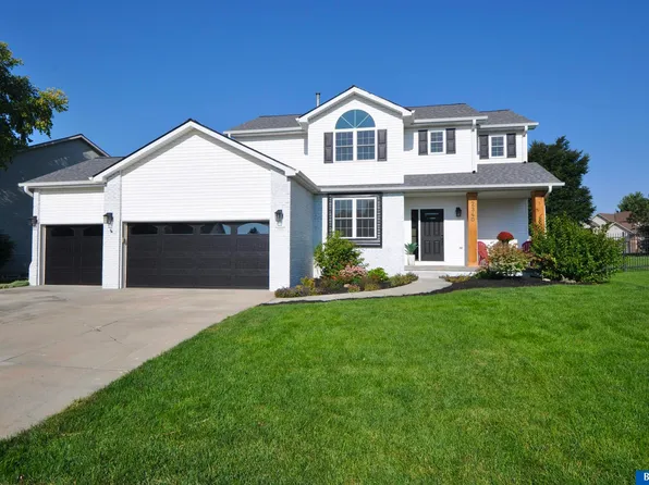 2340 Jenna Ln, Lincoln, NE 68512