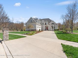 6106 Fresno Ln, East Lansing, MI 48823