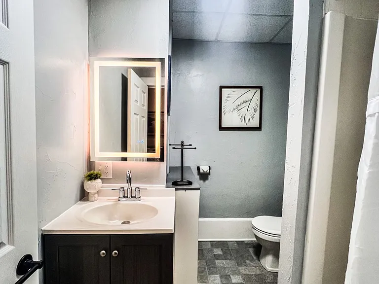 427 E Mill St #1 — Photo 19