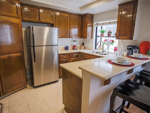 4th image of 11274 Morrison St APT 12