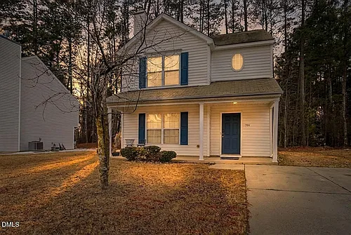 704 Big Twig Ln Photo 1