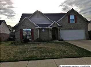 5767 Deer Ridge Dr, Southaven, MS 38672