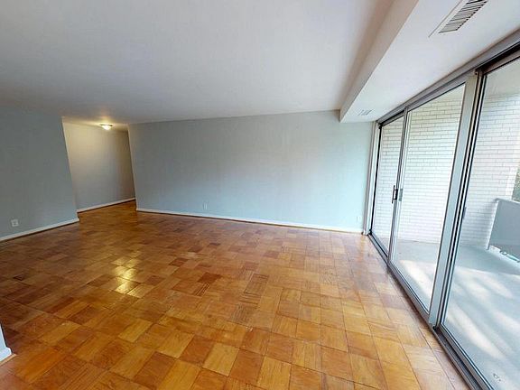 4th image of 8315 N Brook Ln #2-302