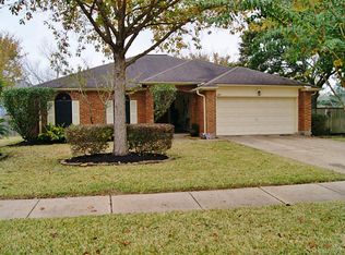 1909 Lavaca St, Friendswood, TX 77546