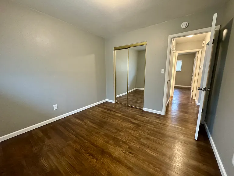 6269 N Hanley Rd — Photo 2
