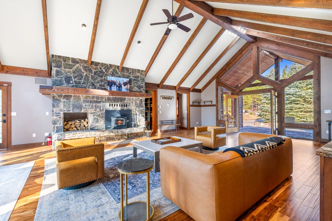 next background image