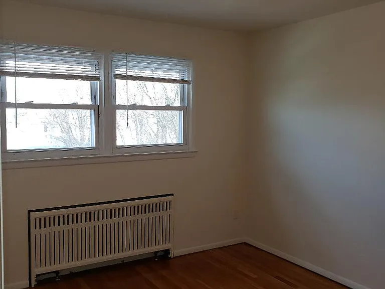391 Cromwell Ave #2 — Photo 7
