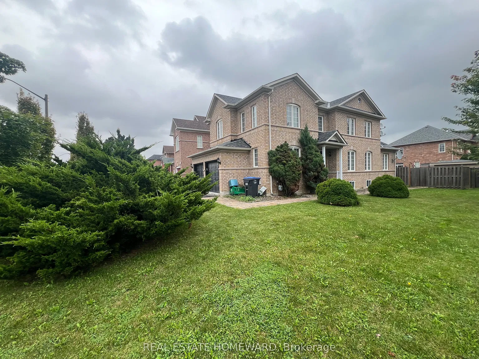 4 bed, $3,900 — Photo 2