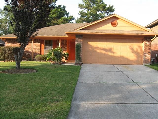 1st image of 2319 Pine Cone Dr