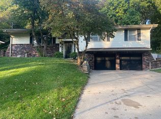 2920 Hampton Rd, Saint Joseph, MO 64505