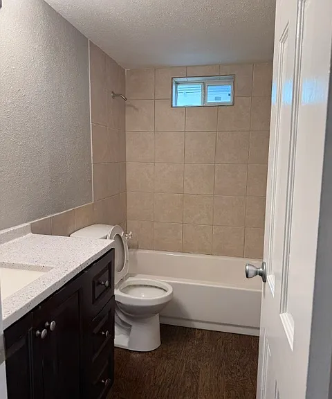 558 Power Dr — Photo 16